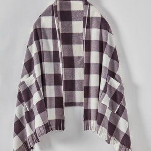 Feather Fleece Shawl with Pockets